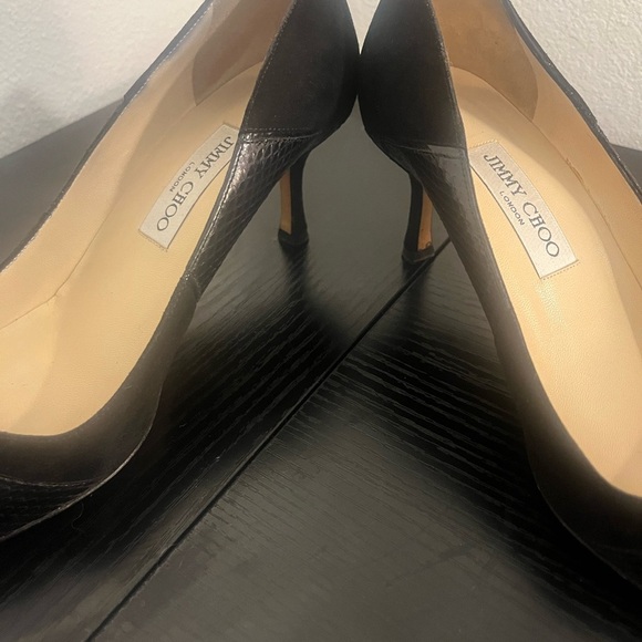 Jimmy Choo Black Snakeskin & Suede Pumps 👠 - Picture 9 of 11